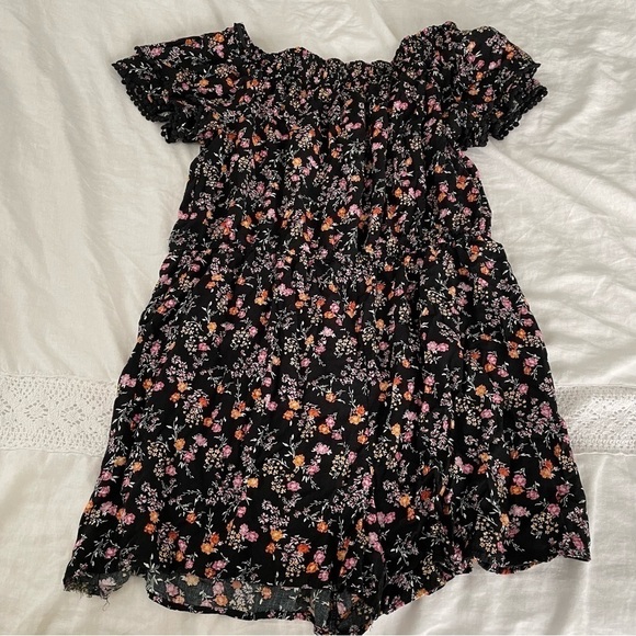 Xhilaration XL Black and Floral off shoulder romper target - Picture 4 of 7
